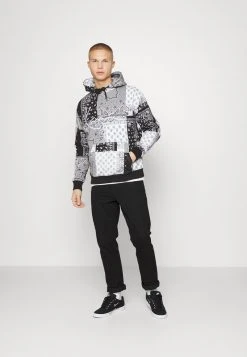 Karl Kani Verkäufe -Karl Kani Verkäufe 030d03153ada46c8b069495b3dc81270