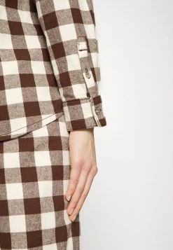 Besorgen ❤️ Karl Kani CHEST SIGNATURE FLANNEL - Hemdbluse - Sand/brown, Damen 😀 -Karl Kani Verkäufe 043d7f3c97d54bb2a6ba355933348580