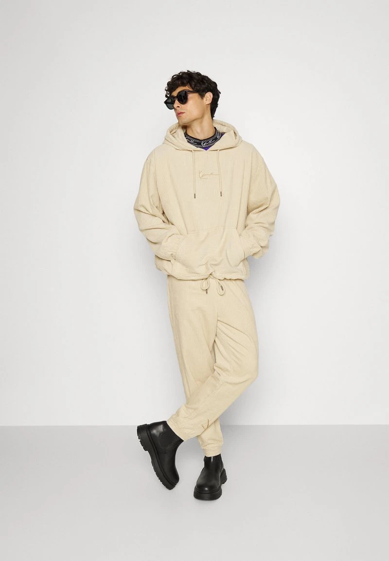 Blitzangebot 🤩 Karl Kani SMALL SIGNATURE UNISEX - Sweatshirt - Light Sand 😍 4 Blitzangebot 🤩 Karl Kani SMALL SIGNATURE UNISEX - Sweatshirt - Light Sand 😍 – Bild 2