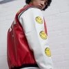 Brandneu 🎁 KARL KANI X SMILEY® COLLEGE JACKET - Kunstlederjacke - Red, Herren ⭐ -Karl Kani Verkäufe 13e3dc8fba23421dacdb0600534ca3c4