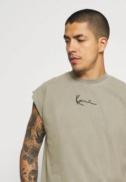 Rabatt ⭐ Karl Kani SMALL SIGNATURE WASHED TEE - T-Shirt Print - Dark Green, Herren ✨ -Karl Kani Verkäufe 1ed57102ee07415ab727707fba8f1ba3