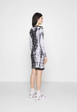 Auslauf 🤩 Karl Kani Jerseykleid - White, Damen 💯 -Karl Kani Verkäufe 1f275451760c4c819685cb2324a55306