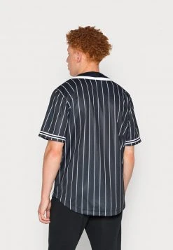 Blitzangebot ✔️ Karl Kani SERIF ⚾ BASEBALL UNISEX - Strickjacke - Black 🧨 -Karl Kani Verkäufe 20cc0e06e2ce44cd8c7fc1bff32e6aa5