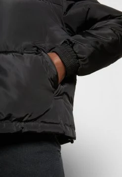 Beste Bewertungen von 🔥 Karl Kani RETRO ESSENTIAL PUFFER JACKET - Winterjacke - Black, Damen 😀 -Karl Kani Verkäufe 20e87b0d8f844d8fb2f6201fe153780c