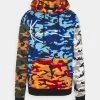 Neu 👍 Karl Kani SIGNATURE BLOCK CAMO HOODIE - Kapuzenpullover - Black, Herren 🛒 1 Neu 👍 Karl Kani SIGNATURE BLOCK CAMO HOODIE - Kapuzenpullover - Black, Herren 🛒 -Karl Kani Verkäufe 224512b4838b46449cac702a849e8c99