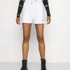 Besorgen ✔️ Karl Kani SIGNATURE - Shorts - White, Damen ❤️ -Karl Kani Verkäufe 24f943b4185d42529f9fab444226b9af