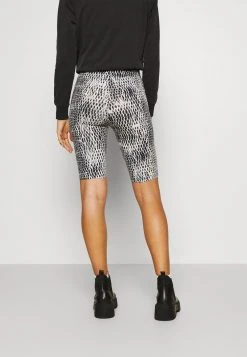 Budget ⭐ Karl Kani SMALL SIGNATURE SNAKE CYCLING - Shorts - White, Damen 🔔 10 Budget ⭐ Karl Kani SMALL SIGNATURE SNAKE CYCLING - Shorts - White, Damen 🔔 -Karl Kani Verkäufe 2a5cfee64f3f4808999ce65786bd031f