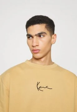 Beste Bewertungen von 💯 Karl Kani SMALL SIGNATURE CREW UNISEX - Sweatshirt - Sand 🔔 -Karl Kani Verkäufe 2cfaa6e0f6274a9aa02306883b5fc6b2