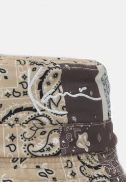Großhandel 🥰 Karl Kani SIGNATURE PAISLEY BUCKET HAT UNISEX - Hut - Brown ❤️ -Karl Kani Verkäufe 326ae6a5621b4be9b971030e369c1768