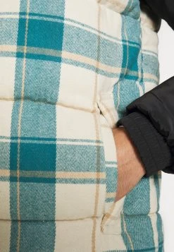 Großhandel ✔️ Karl Kani RETRO BLOCK PUFFER JACKET UNISEX - Winterjacke - Multicolor ❤️ -Karl Kani Verkäufe 342fd454a35f4d1e80d7257ed3cba14b