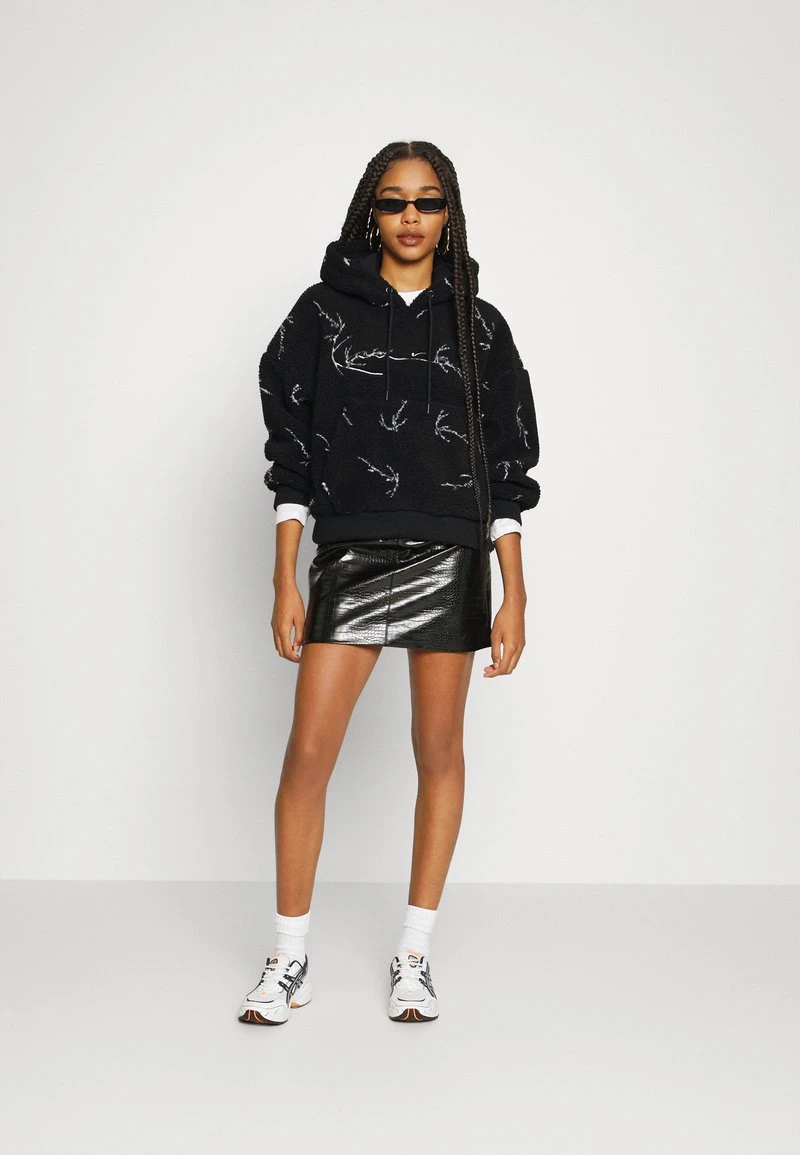 Am billigsten 👍 Karl Kani SIGNATURE LOGO - Kapuzenpullover - Black, Damen 🌟 4 Am billigsten 👍 Karl Kani SIGNATURE LOGO - Kapuzenpullover - Black, Damen 🌟 – Bild 2