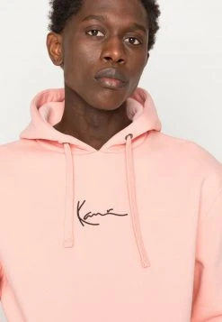 Blitzangebot 💯 Karl Kani SMALL SIGNATURE HOODIE UNISEX - Kapuzenpullover - Light Rose ❤️ -Karl Kani Verkäufe 3d3b92c02d93438c866f27fd92095811