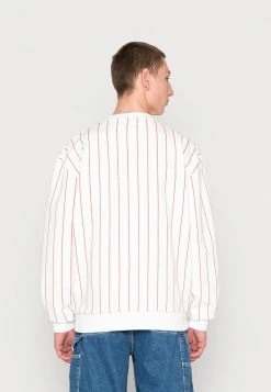 Coupon ✔️ Karl Kani UNISEX AUTOGRAPH PINSTRIPE CREW - Sweatshirt - Red 🔔 -Karl Kani Verkäufe 44538bd7169b45cea15cd815d6ab13a4
