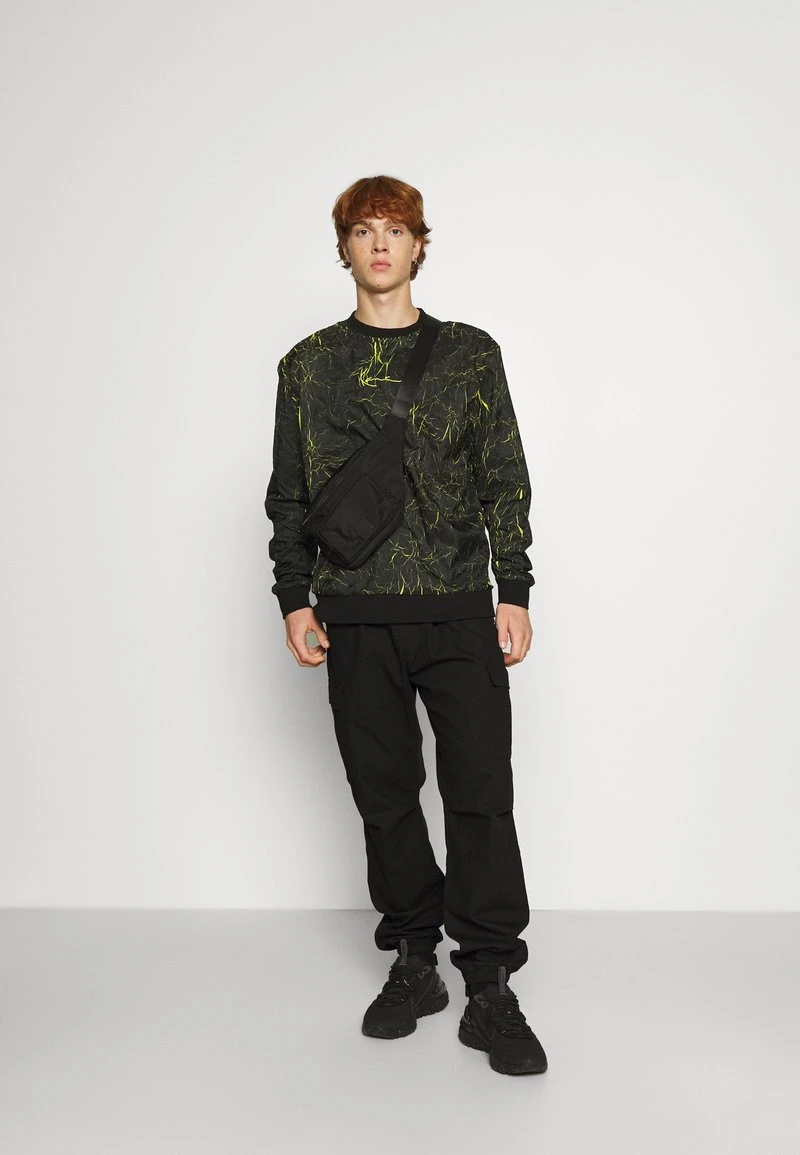 Besorgen ❤️ Karl Kani UNISEX SMALL SIGNATURE NEON CREW - Sweatshirt - Black ⭐ 4 Besorgen ❤️ Karl Kani UNISEX SMALL SIGNATURE NEON CREW - Sweatshirt - Black ⭐ – Bild 2