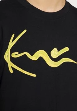 Großhandel ❤️ Karl Kani UNISEX 3D SIGNATURE TEE - T-Shirt Print - Blue 🎉 13 Großhandel ❤️ Karl Kani UNISEX 3D SIGNATURE TEE - T-Shirt Print - Blue 🎉 -Karl Kani Verkäufe 4bc26076c0c24301b927fa2bb1349e9d