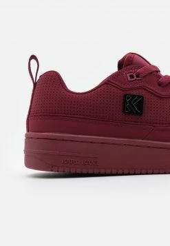 Am billigsten ❤️ Karl Kani BOX - 🔔 Sneaker Low - Merlot/black, Herren ❤️ -Karl Kani Verkäufe 4cc12fa633b742d4926d125f15bc8c11