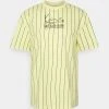 Bester Verkauf 👏 Karl Kani SIGNATURE UNISEX TEE - T-Shirt Print - Yellow 🛒 -Karl Kani Verkäufe 4df0906439254cb68268a51be6c5c40c