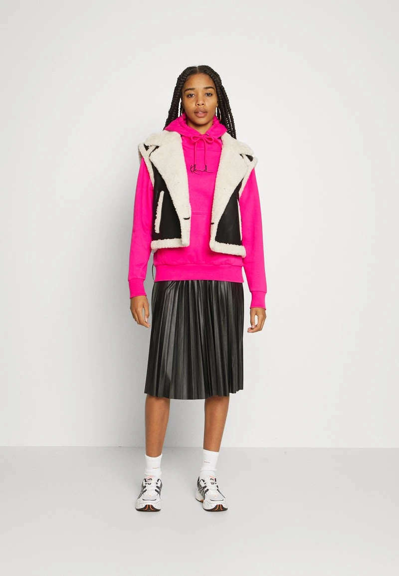 Großhandel ✔️ Karl Kani SMALL SIGNATURE HOODIE - Sweatshirt - Pink, Damen ✔️ 4 Großhandel ✔️ Karl Kani SMALL SIGNATURE HOODIE - Sweatshirt - Pink, Damen ✔️ – Bild 2