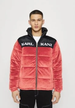 Am billigsten 🥰 Karl Kani RETRO VELVET BLOCK PUFFER UNISEX - Winterjacke - Dark Red 🛒