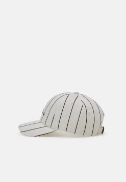 Brandneu 👏 Karl Kani SIGNATURE PINSTRIPE UNISEX - Cap - White ✨ -Karl Kani Verkäufe 55ff749a54664d7894ac13b2dd6ba99a