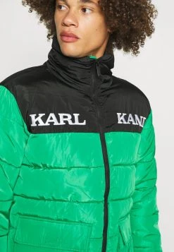 Schlussverkauf ✔️ Karl Kani RETRO BLOCK PUFFER JACKET UNISEX - Winterjacke - Black/green 😀 -Karl Kani Verkäufe 5a63462cd7ba442e980c07c7662379d6