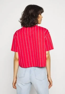 Budget 🥰 Karl Kani SMALL SIGNATURE SHORT PINSTRIPE TEE - T-Shirt Print - Red, Damen ✔️ 9 Budget 🥰 Karl Kani SMALL SIGNATURE SHORT PINSTRIPE TEE - T-Shirt Print - Red, Damen ✔️ -Karl Kani Verkäufe 5a6e7090643948608bce60dca9c6bd74