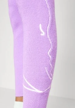 Neu ✔️ Karl Kani SIGNATURE - Leggings - Hosen - Purple, Damen ✨ -Karl Kani Verkäufe 5ae011123f7d42578aff8d8f14c11092