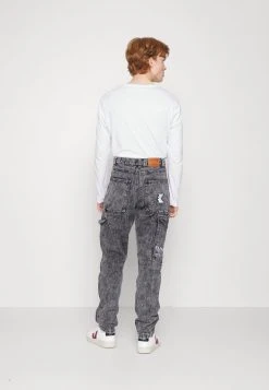 Budget ✨ Karl Kani RETRO MOON PANTS - 🌟 Jeans Relaxed Fit - Dark Grey, Herren 🔥 -Karl Kani Verkäufe 5b4e64ce62dc48f9b561b90a851e1847