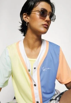 Bestpreis ❤️ Karl Kani CHEST SIGNATURE BLOCK SHORT ⚾ BASEBALL - T-Shirt Print - Blue, Damen 😀 -Karl Kani Verkäufe 5f651d961bfe440aa70ea6ec6ca5b36a