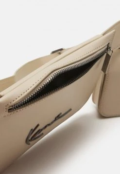 Brandneu ⌛ Karl Kani SIGNATURE MULTIPOCKET UNISEX - Gürteltasche - Cream 🧨 -Karl Kani Verkäufe 686184e740ed437aab43794b58768c42
