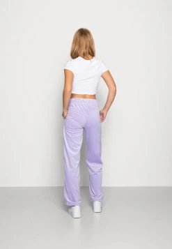 Rabatt 🎉 Karl Kani SMALL SIGNATURE PANTS - Jogginghose - Lila, Damen ⌛ -Karl Kani Verkäufe 6e5961cf7b154ad5bb1f0255e2374d0b