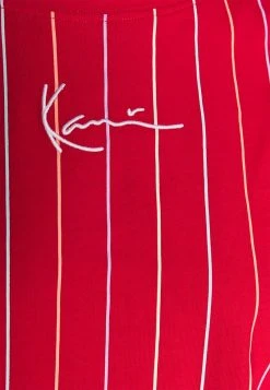 Budget 🥰 Karl Kani SMALL SIGNATURE SHORT PINSTRIPE TEE - T-Shirt Print - Red, Damen ✔️ 11 Budget 🥰 Karl Kani SMALL SIGNATURE SHORT PINSTRIPE TEE - T-Shirt Print - Red, Damen ✔️ -Karl Kani Verkäufe 71e7aae61b0242019ec609e2f5c74feb