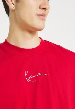 Coupon 🤩 Karl Kani SMALL SIGNATURE TEE UNISEX - T-Shirt Basic - Red ✨ -Karl Kani Verkäufe 760a116efa964f7594e64ac0fa4b9c06