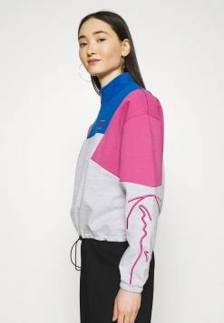 Bestpreis ❤️ Karl Kani SIGNATURE BLOCK TROYER - Sweatshirt - Grey, Damen ⭐ -Karl Kani Verkäufe 7708f137a1f24a31b82c8050e494c82a