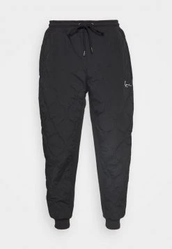 Brandneu ⌛ Karl Kani SMALL SIGNATURE QUILTED PANTS UNISEX - Stoffhose - Black 🧨 -Karl Kani Verkäufe 79b0ad39b6f14b8c85180daf118d44a1