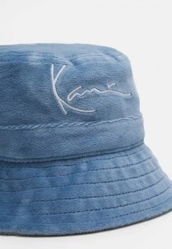 Angebote ✨ Karl Kani SIGNATURE BUCKET HAT UNISEX - Hut - Light Blue ❤️ -Karl Kani Verkäufe 7d17d45c349f430d953e6e4e8b5ed498