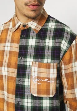 Budget ❤️ Karl Kani SMALL SIGNATURE BLOCK UNISEX - Hemd - Black 🧨 -Karl Kani Verkäufe 7d5921e15c4c478984e5acfd012872d7