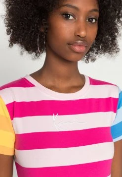 Bestpreis 🥰 Karl Kani SMALL SIGNATURE TIGHT TEE - T-Shirt Print - Pink, Damen 👏 -Karl Kani Verkäufe 7f2892935fd84c1cbbefa4775defe871
