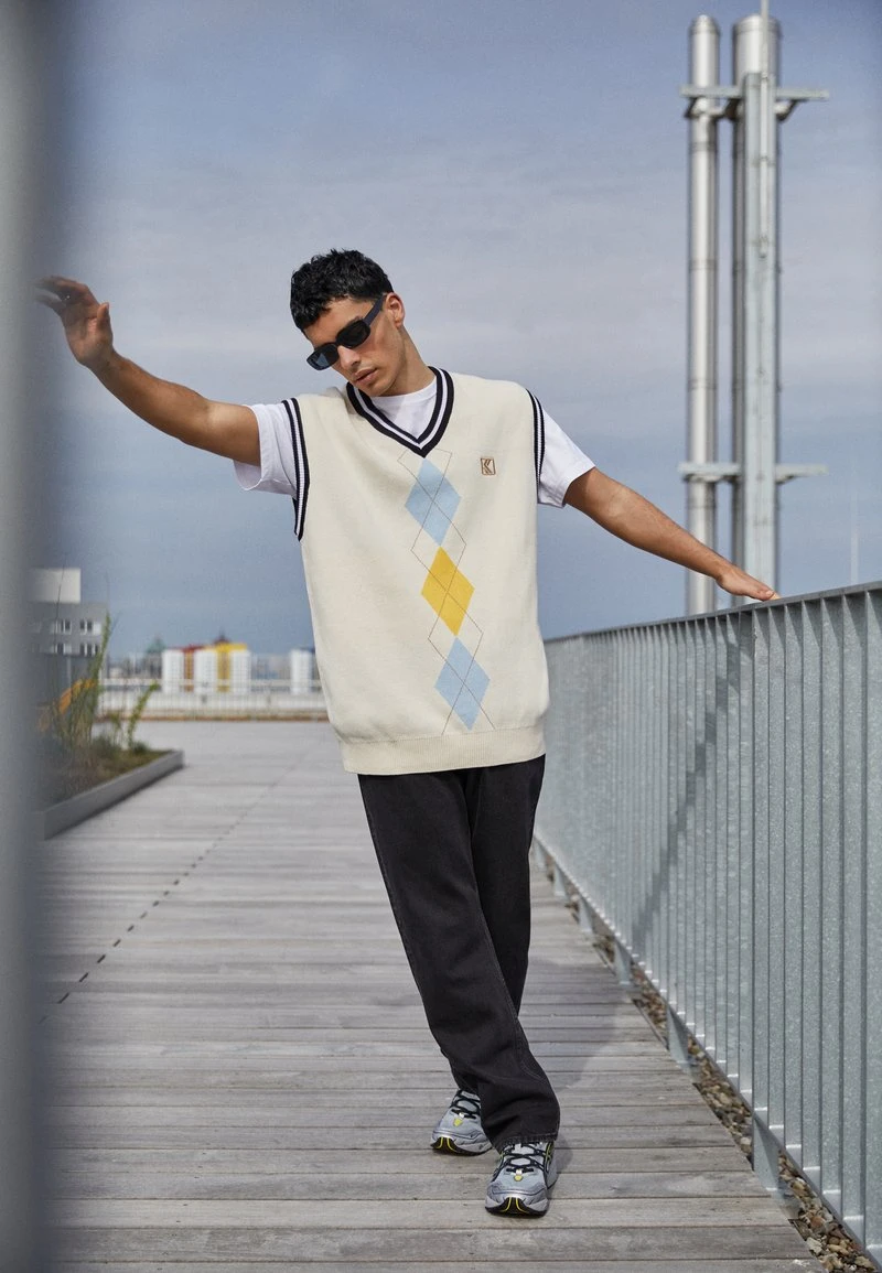 Bestes Angebot 🌟 Karl Kani VEST UNISEX - Strickpullover - Cream 😉 3 Bestes Angebot 🌟 Karl Kani VEST UNISEX - Strickpullover - Cream 😉