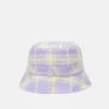 Großhandel 🔥 Karl Kani SIGNATURE REVERSIBLE CHECK BUCKET HAT - Hut - Purple, Unisex 💯 -Karl Kani Verkäufe 839b24aea69949348061293af168fe3e