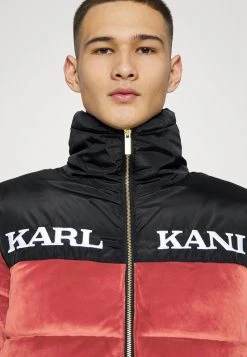 Am billigsten 🥰 Karl Kani RETRO VELVET BLOCK PUFFER UNISEX - Winterjacke - Dark Red 🛒 13 Am billigsten 🥰 Karl Kani RETRO VELVET BLOCK PUFFER UNISEX - Winterjacke - Dark Red 🛒 -Karl Kani Verkäufe 8976b24f9aca4cfab765a85acc037919
