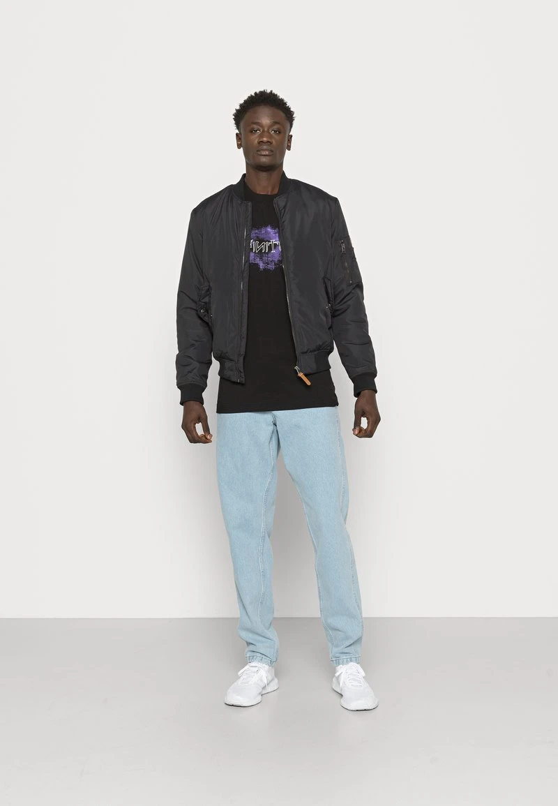 Billig 👏 Karl Kani SMALL SIGNATURE TAPERED FIVEPOCKET - Jeans Tapered Fit - Light Blue, Herren ❤️ 4 Billig 👏 Karl Kani SMALL SIGNATURE TAPERED FIVEPOCKET - Jeans Tapered Fit - Light Blue, Herren ❤️ – Bild 2