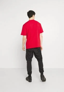 Coupon 🤩 Karl Kani SMALL SIGNATURE TEE UNISEX - T-Shirt Basic - Red ✨ -Karl Kani Verkäufe 93a1580c2b0b43a18af7d32752585835