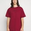 Billig 👍 Karl Kani SIGNATURE ESSENTIAL TEE UNISEX - T-Shirt Basic - Dark Red 🧨 -Karl Kani Verkäufe 942e070b14b049a98d098ee846f04599