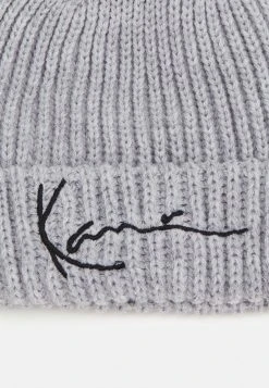 Rabatt 🔥 Karl Kani SIGNATURE FISHERMAN BEANIE UNISEX - Mütze - Grey ❤️ -Karl Kani Verkäufe 94e040e4ada64134a1b0fad54f2d0d6a