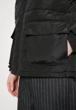 Rabatt 🎁 Karl Kani BLOCK PUFFER JACKET UNISEX - Übergangsjacke - Black 🧨 -Karl Kani Verkäufe 9aa2077377bd4b16b35bbd67913c7343