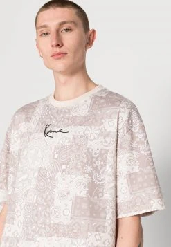 Brandneu ❤️ Karl Kani SMALL SIGNATURE TEE LIGHT UNISEX - T-Shirt Print - Sand 🥰 11 Brandneu ❤️ Karl Kani SMALL SIGNATURE TEE LIGHT UNISEX - T-Shirt Print - Sand 🥰 -Karl Kani Verkäufe 9abf66da70d9494483a28cb6a1a3a310