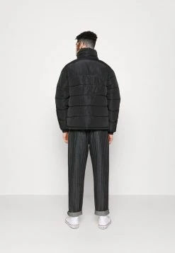 Rabatt 🎁 Karl Kani BLOCK PUFFER JACKET UNISEX - Übergangsjacke - Black 🧨 -Karl Kani Verkäufe 9ddd6e9c1a944168af01e3f231994d2c