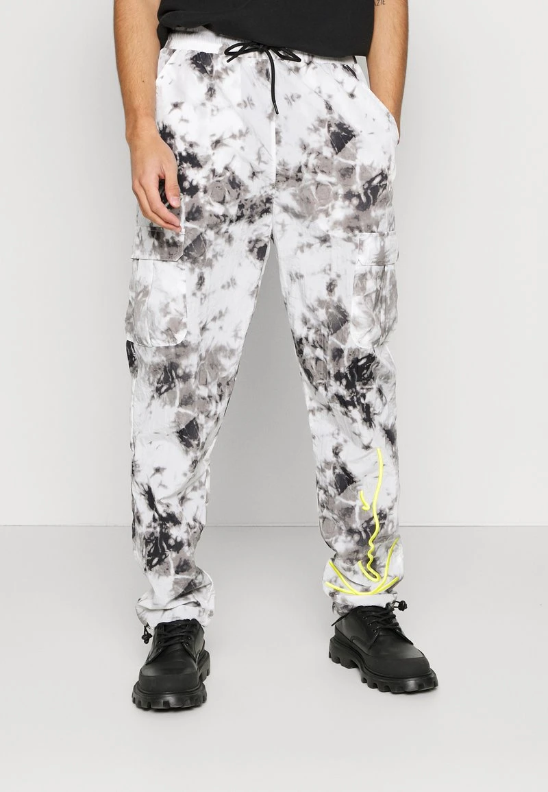 Besorgen 🧨 Karl Kani SIGNATURE PIXELPRINT PANTS UNISEX - Cargohose - Grey 👏 3 Besorgen 🧨 Karl Kani SIGNATURE PIXELPRINT PANTS UNISEX - Cargohose - Grey 👏