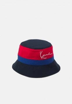 Angebote 🧨 Karl Kani SIGNATURE BLOCK BUCKET HAT - Hut - Blue/navy/red, Herren ⌛